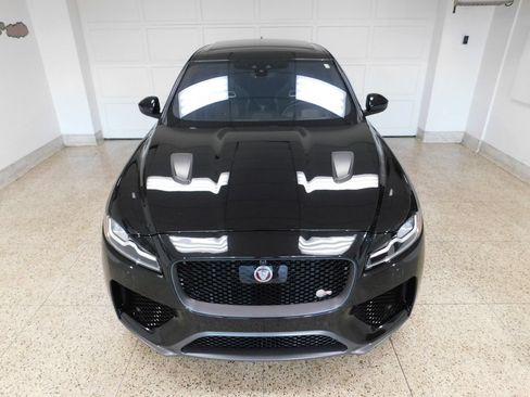 Used 2020 Jaguar F-PACE SVR AWD/4WD image 9