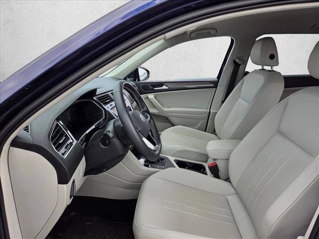 Used 2023 Volkswagen Tiguan SE FWD image 10