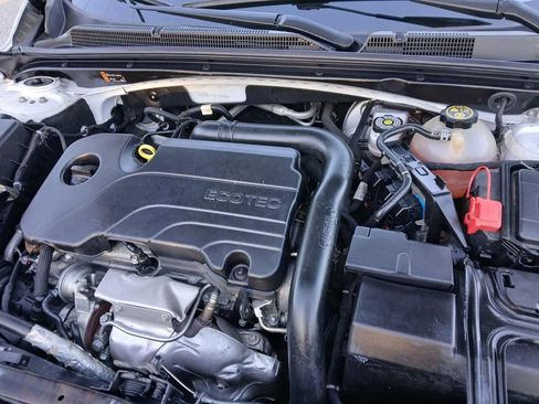 Used 2022 Chevrolet Malibu RS image 18