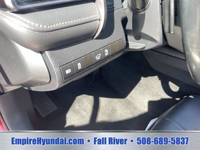 Used 2024 Toyota Camry SE FWD image 20
