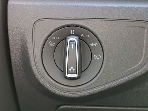 Certified 2023 Volkswagen Atlas SE w/ Panoramic Sunroof Package FWD image 35