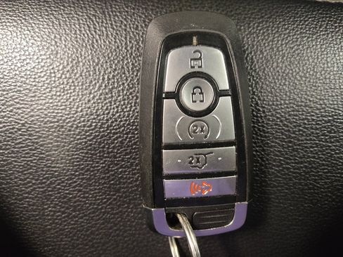 Used 2022 Ford Explorer Limited w/ Hybrid Equipment Group 310A image 32