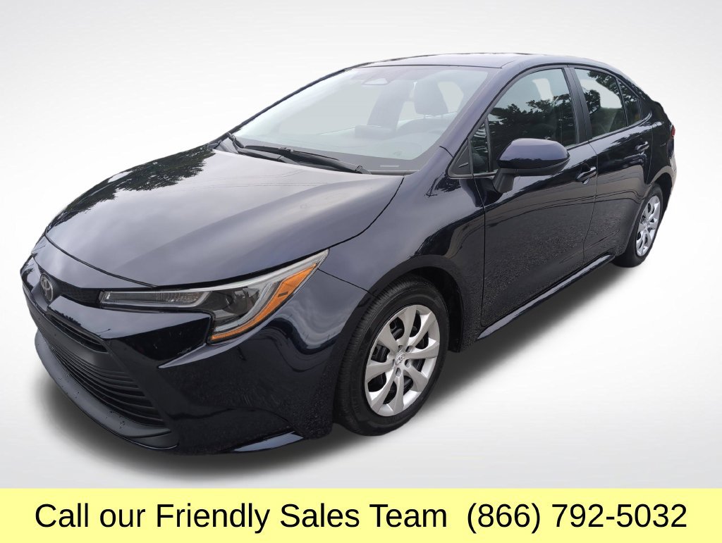 Used 2025 Toyota Corolla LE FWD image 1