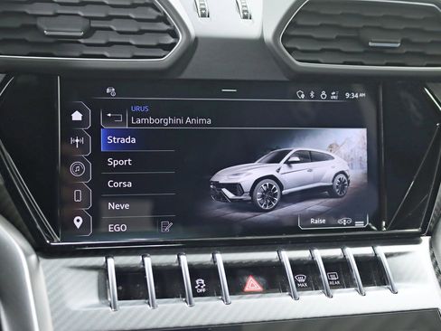 Used 2024 Lamborghini Urus S image 25