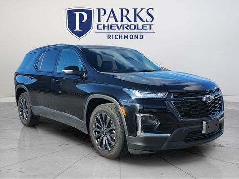 Certified 2023 Chevrolet Traverse RS w/ LPO, Floor Liner Package image 1