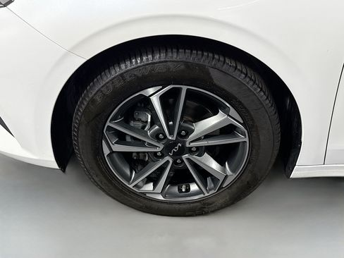 Used 2022 Kia Forte LXS FWD image 37