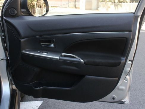 Used 2021 Mitsubishi Outlander Sport SE image 25
