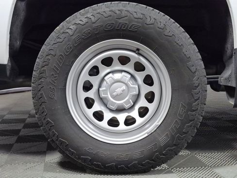 Used 2024 Chevrolet Silverado 1500 W/T w/ WT Value Package image 24