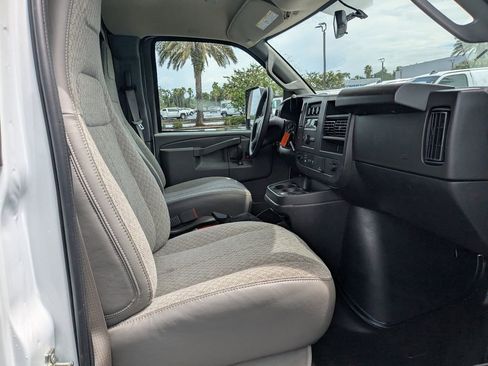 New 2025 Chevrolet Express 3500 w/ Power Convenience Package image 15