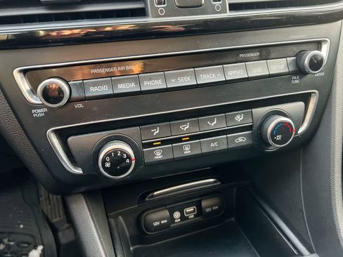 Used 2018 Kia Optima LX image 19