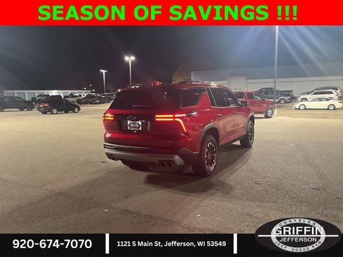 Used 2024 Chevrolet Traverse Z71 w/ Enhanced Driving Package image 12