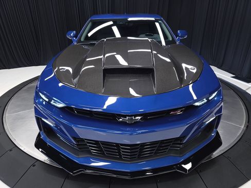 Used 2023 Chevrolet Camaro SS RWD image 10