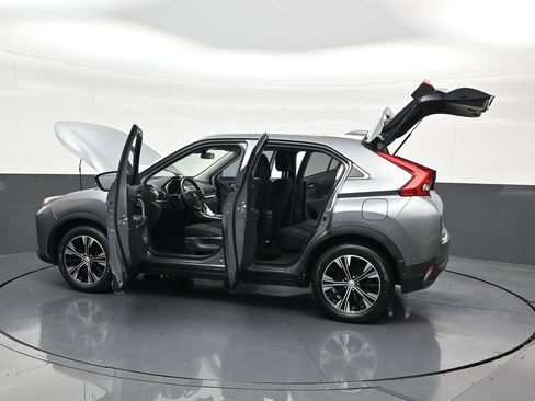 Used 2020 Mitsubishi Eclipse Cross FWD image 34