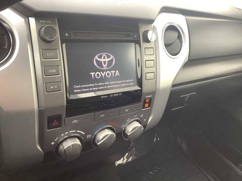 Used 2015 Toyota Tundra SR5 image 17