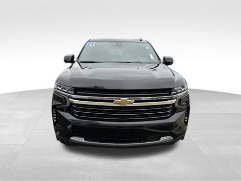 Used 2021 Chevrolet Suburban LT w/ Rear Media and Nav Package AWD/4WD image 2