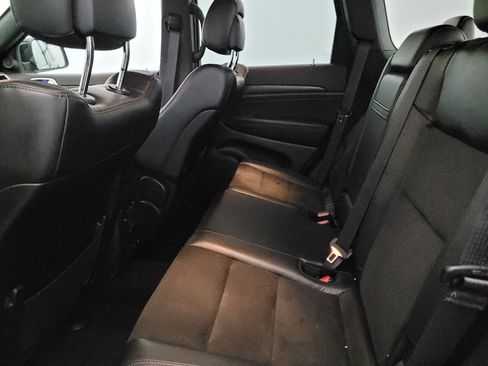 Used 2022 Jeep Grand Cherokee Laredo X AWD/4WD image 18