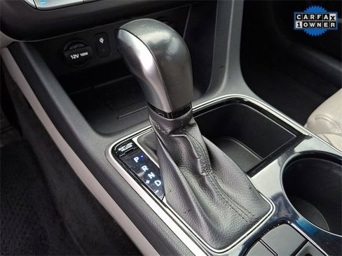 Used 2019 Hyundai Sonata Limited image 16