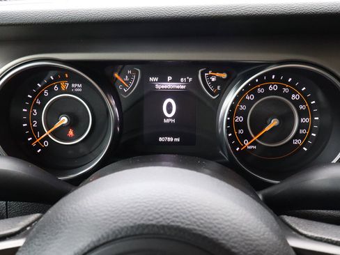 Used 2020 Jeep Gladiator Sport image 31