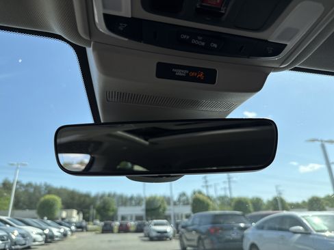 Certified 2025 Honda Accord Touring image 27