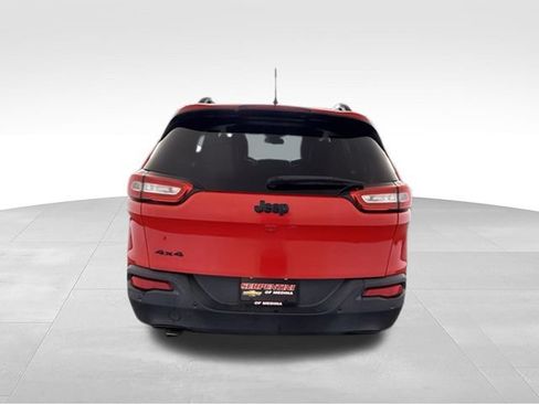 Used 2018 Jeep Cherokee Limited w/ High Altitude Package AWD/4WD image 7