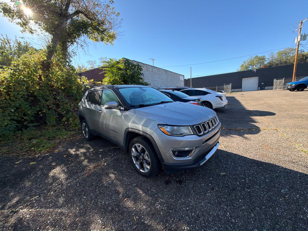Used 2020 Jeep Compass Limited AWD/4WD image 5
