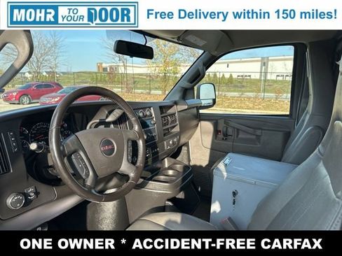 Used 2023 GMC Savana 3500 w/ Driver Convenience Package image 32