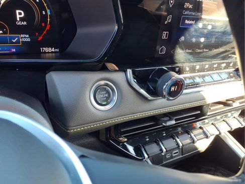 Used 2024 Chevrolet Colorado ZR2 w/ ZR2 Convenience Package III image 20