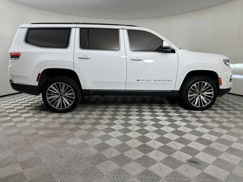 Used 2022 Jeep Grand Wagoneer Series III image 7