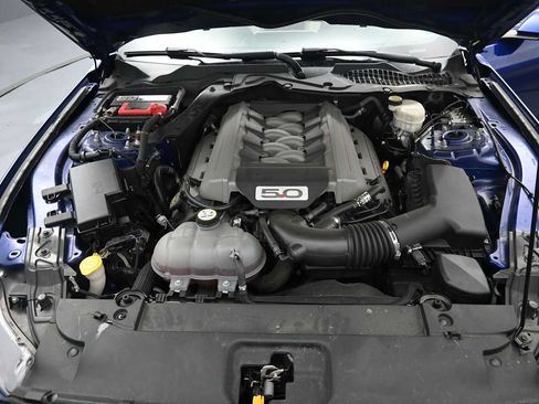 Used 2016 Ford Mustang GT Premium RWD image 15