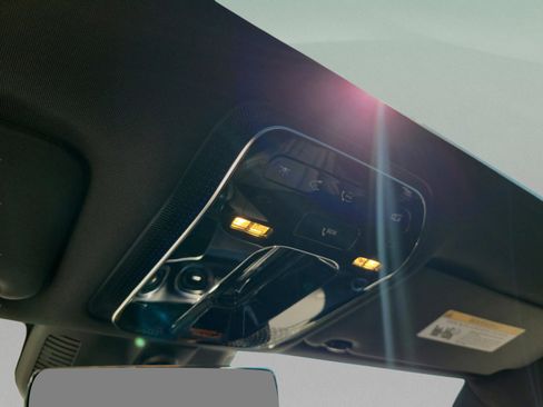 Used 2024 Mercedes-Benz CLE 300 4MATIC Coupe image 24