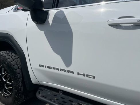 Used 2025 GMC Sierra 3500 SLE w/ Preferred Package AWD/4WD image 9