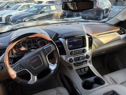 Used 2018 GMC Yukon SLT w/ Premium Edition image 23