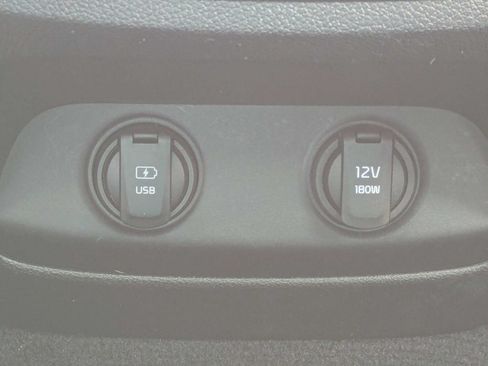 Used 2020 Kia Sorento LX FWD image 22