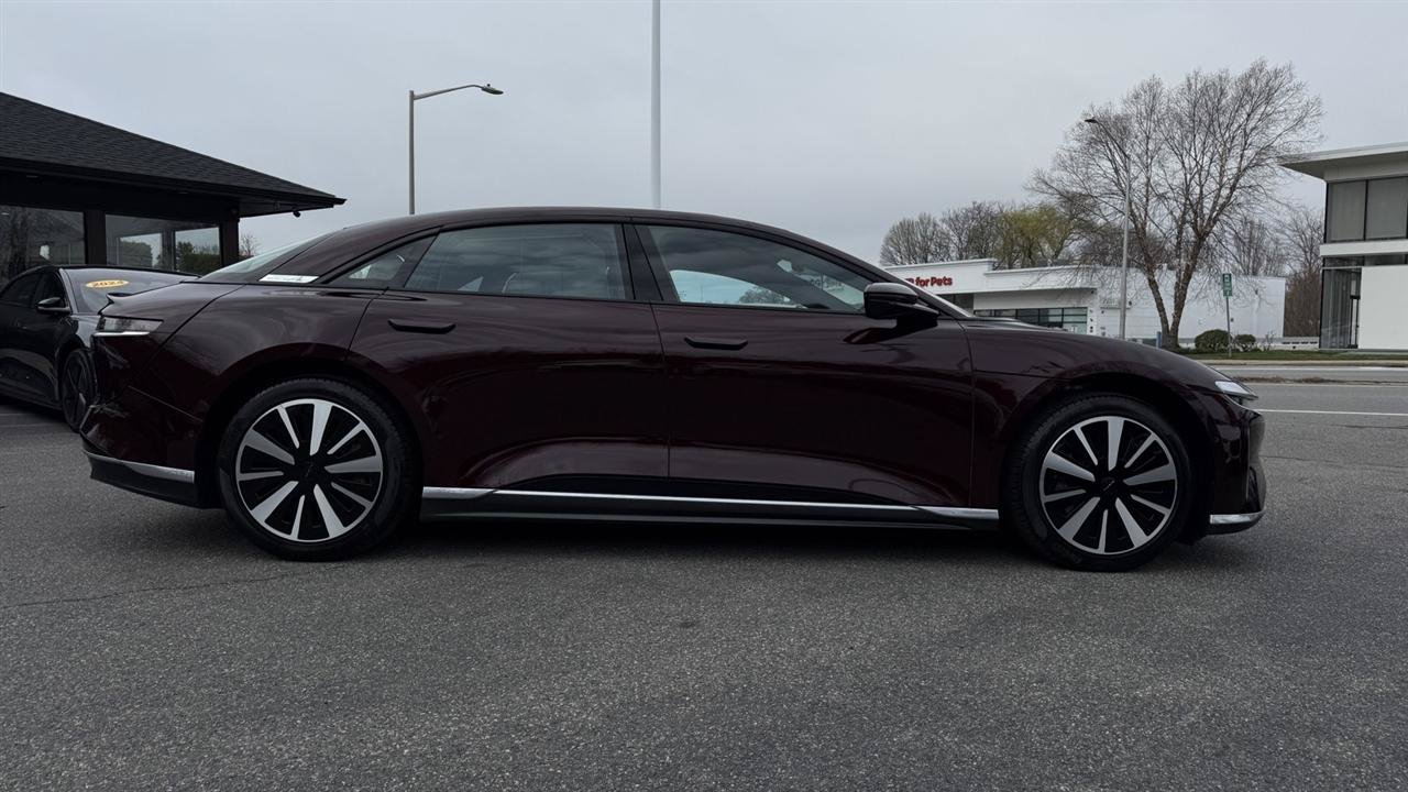 Used 2024 Lucid Air Touring AWD/4WD image 16
