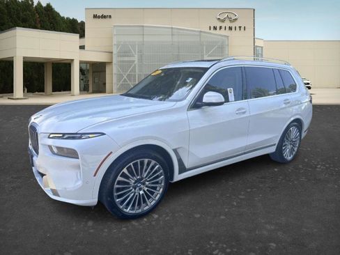 Used 2023 BMW X7 xDrive40i w/ Premium Package AWD/4WD image 1