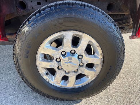 Used 2012 Chevrolet Silverado 2500 LTZ w/ LTZ Plus Package image 12