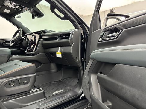New 2026 GMC Yukon AT4 w/ AT4 Premium Plus Package AWD/4WD image 37