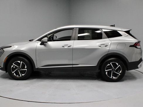 Used 2025 Kia Sportage LX AWD/4WD image 7