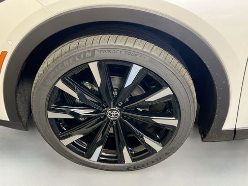 New 2026 Toyota Crown Platinum AWD/4WD image 13