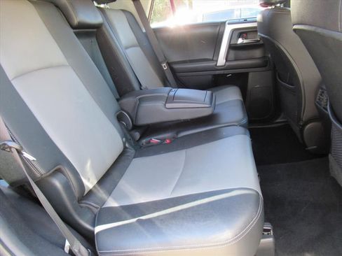 Used 2016 Toyota 4Runner SR5 image 27