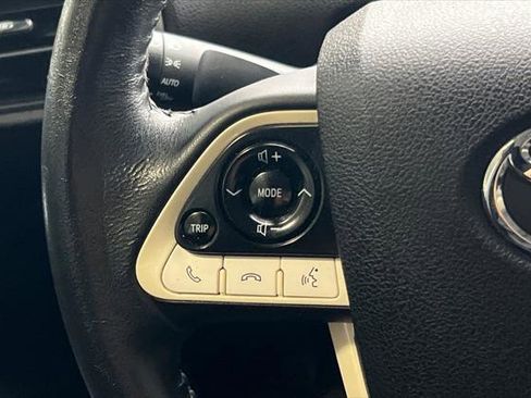 Certified 2018 Toyota Prius Four image 26