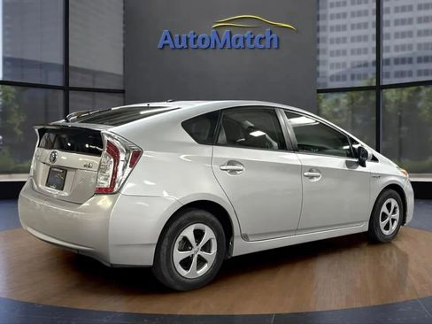 Used 2013 Toyota Prius Three image 10
