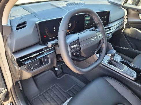 New 2026 Kia Sportage EX FWD image 9