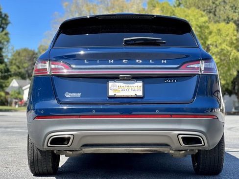 Used 2019 Lincoln Nautilus Reserve image 9