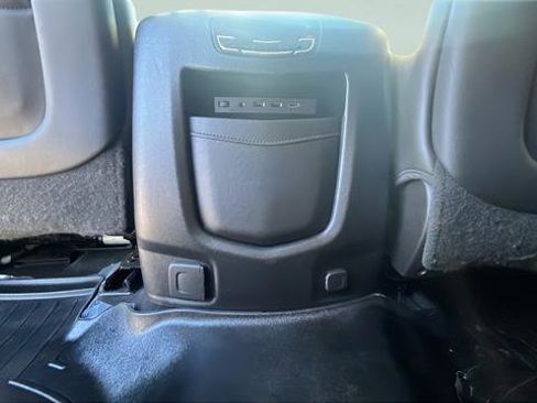 Used 2018 Cadillac Escalade ESV Luxury image 24