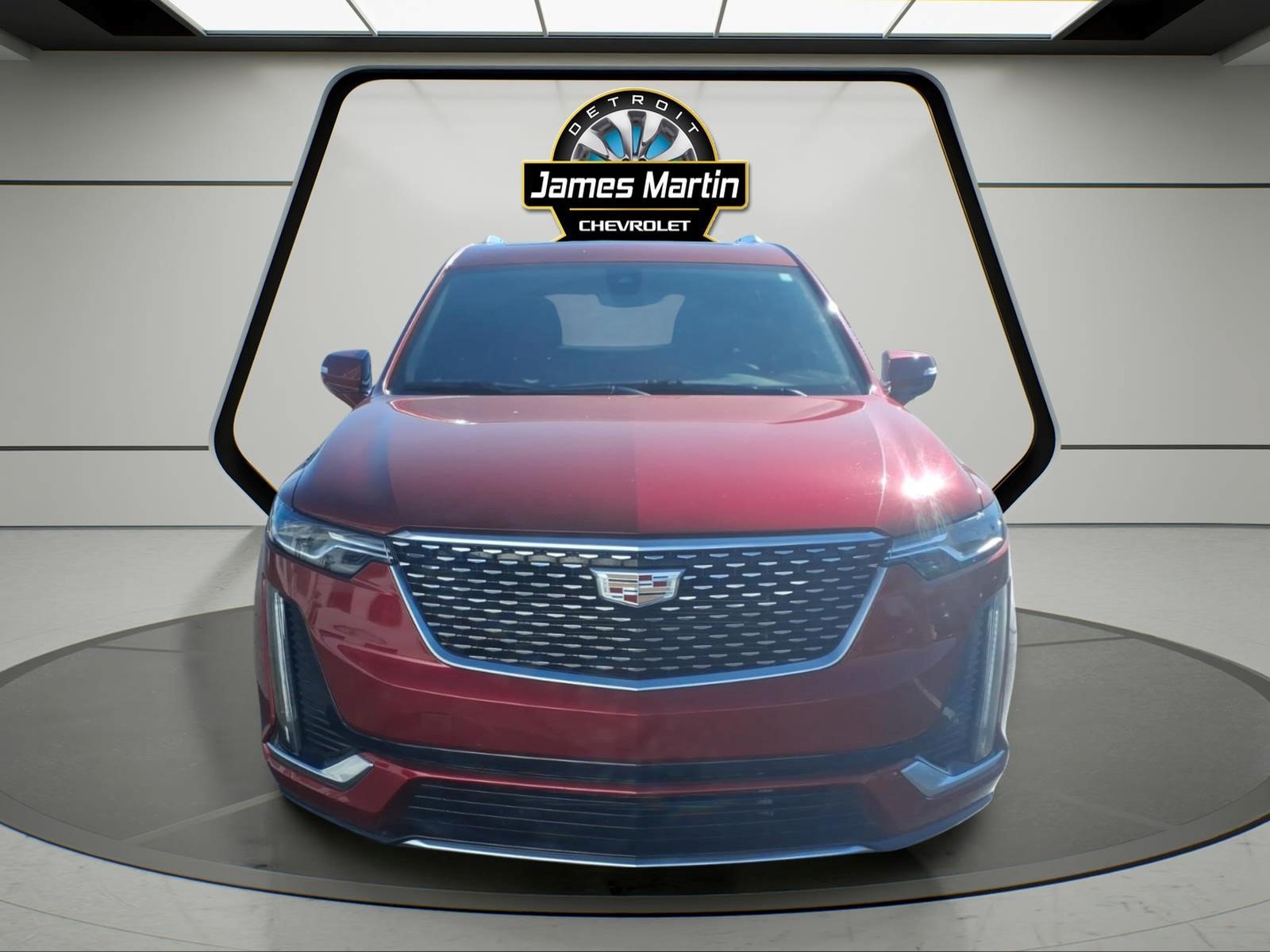 Used 2024 Cadillac XT6 Premium Luxury w/ LPO, Floor Liner Package FWD image 2