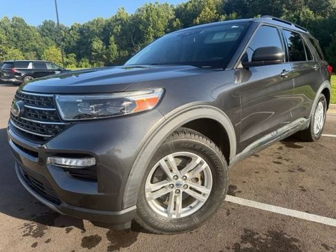 Used 2020 Ford Explorer XLT w/ Equipment Group 202A RWD image 10