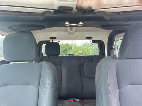 Used 2020 Jeep Wrangler Sport image 10