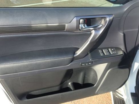 Used 2023 Lexus GX 460 w/ Black Line Special Edition AWD/4WD image 10