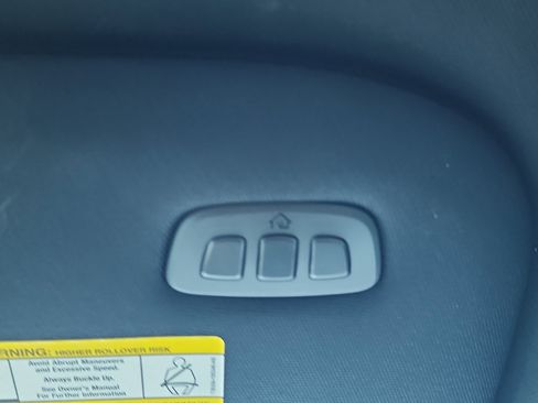 Certified 2024 Ford F150 Lariat w/ FX4 Off-Road Package image 28